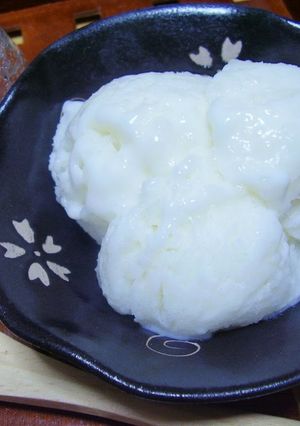 A picture of Rice Ice Cream.
