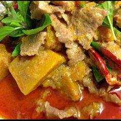 A picture of Red curry with pork and pumpkin.