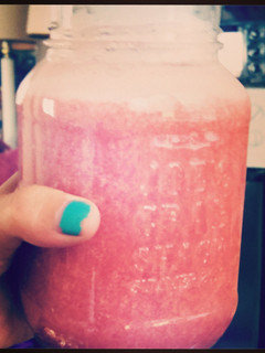 A picture of Lilhpster's Peachy Pearberry Juice.
