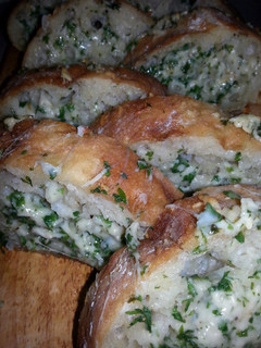 A picture of GARLIC BREAD.......