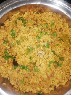 காளான், அவரை பிரியாணி செய்முறை முக்கிய புகைப்படம்