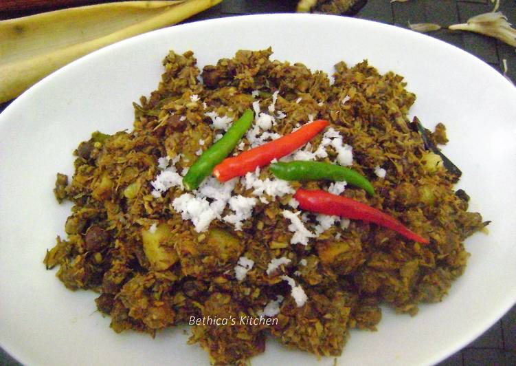 Mochar Ghonto (Banana Blossom Curry - Bengali Style)