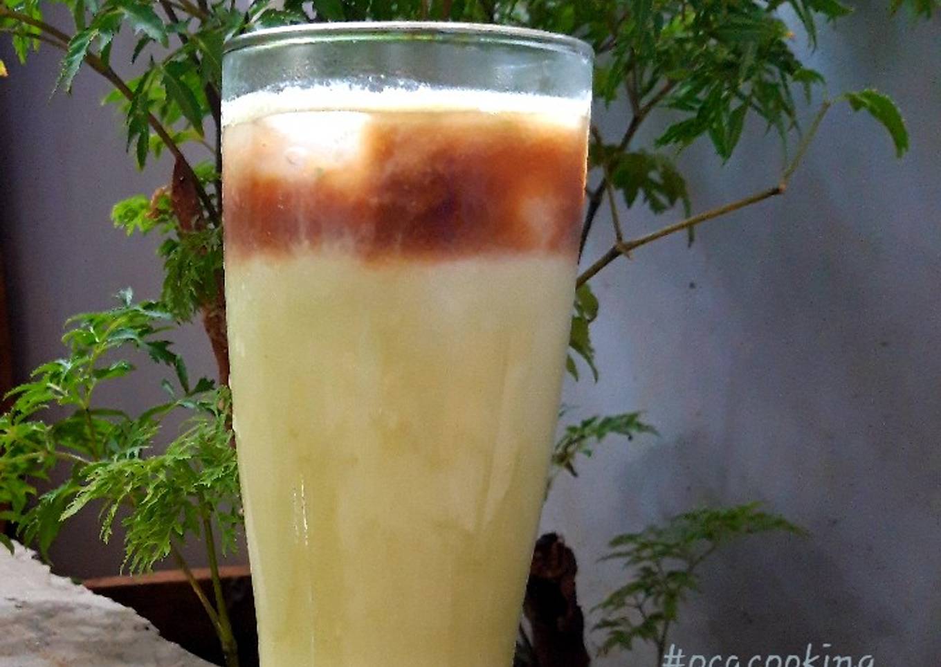 Cara Membuat Matcha milk coffe ice Yang Benar