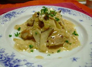 A picture of Soy Sauce Flavored Chicken in Cream Sauce.