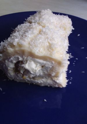 Kókuszos tejszínes krémes diós rolád recept fotója