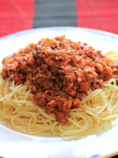 A picture of Meat Sauce Spaghetti.