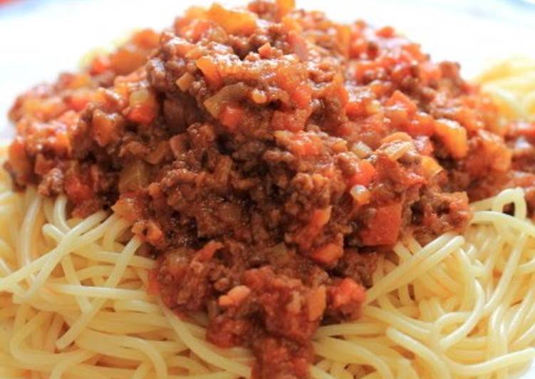 How to Make Perfect Meat Sauce Spaghetti