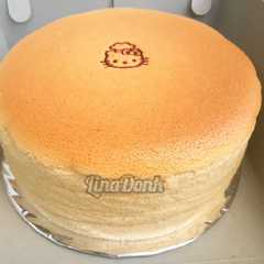 A picture of Japanese Cheddar Cheese Cake.