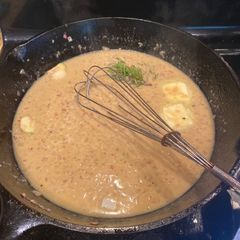 A picture of Steak pan sauce.