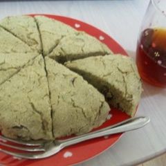 A picture of Okara Cake with Komatsuna and Banana.