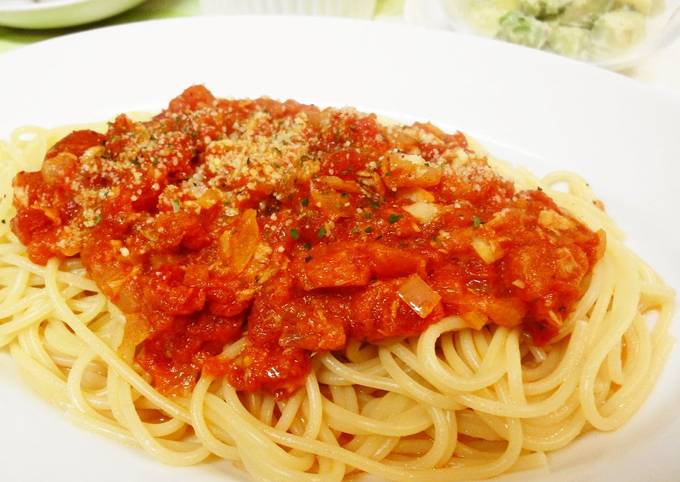 Pasta with Tuna and Tomato Sauce Recipe by  - Cookpad