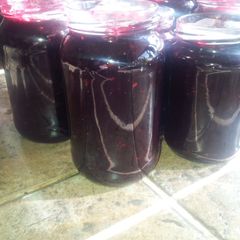 A picture of Hedgerow jam.
