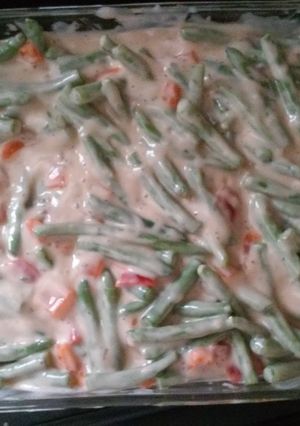 A picture of Festive green bean casserole.