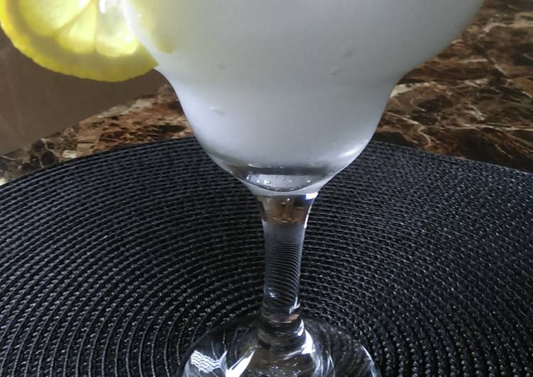 Recipe of Homemade Gin And Tonic Slushies