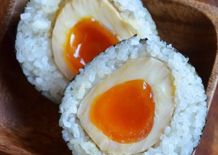 Recipe of Super Quick Rich and Exquisite! Onigiri with Seasoned Soft-Boiled Eggs