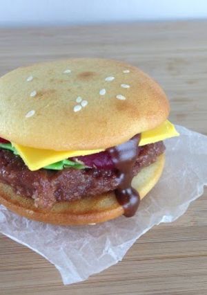 A picture of Hamburger Cakes.