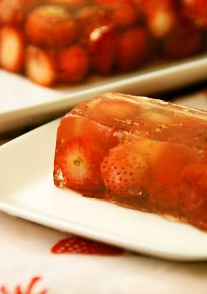 A picture of Strawberry Jello for Strawberry Lovers.