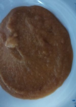 Una foto de Puré de verduras con conejo para bebé