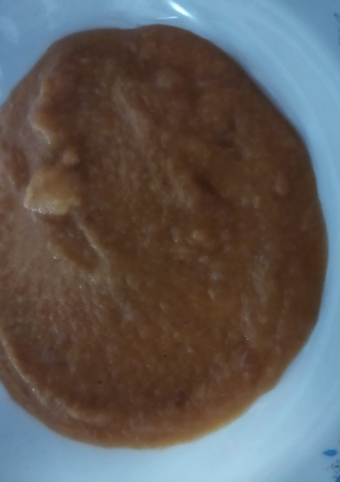 Una foto de Puré de verduras con conejo para bebé