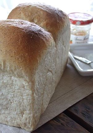A picture of Bread Loaf.