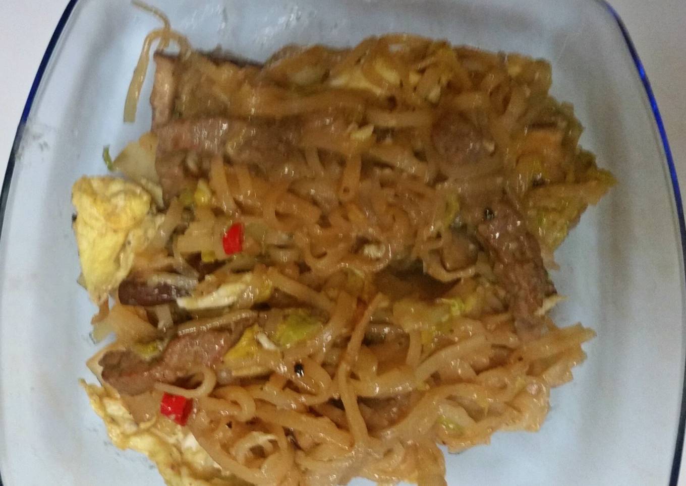 Beef Fried Noodles (Thai style)