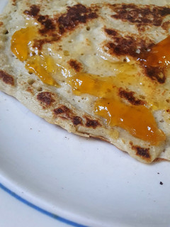 Una foto de Pancakes de manzana sin gluten, sin azúcar y sin leche