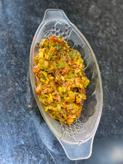 ગ્રીન ઓનિયન સબ્જી(Spring onion sabji recipe in gujarati) રેસીપી મુખ્ય ફોટો