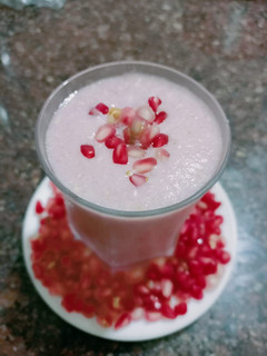 દાડમ સ્કવોશ (Pomegranate Squash Recipe In Gujarati) રેસીપી મુખ્ય ફોટો