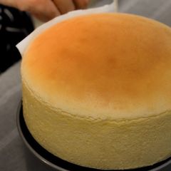 A picture of Japanese Soufflé Cheesecake.