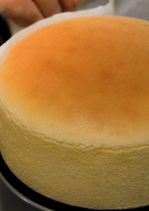 A picture of Japanese Soufflé Cheesecake.