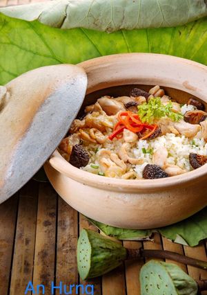 Hình của món Cơm Chiên Gà Nấm Tay Cầm.