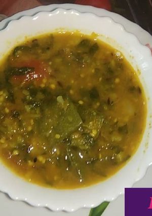 A picture of Palanga Dalma / palak cooked with dal & veggies.