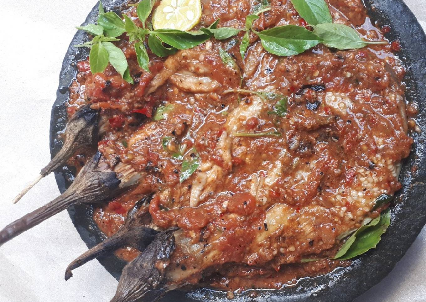 Terong bakar penyet