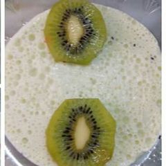 A picture of Kiwi ice cream.