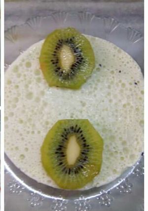 A picture of Kiwi ice cream.