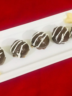 A picture of Choco marie (biscuits) balls.
