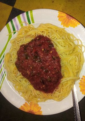 A picture of Spaghetti with stew.