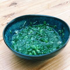 A picture of Spring Onion Sauce.