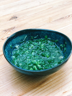 A picture of Spring Onion Sauce.