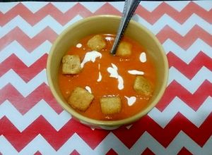 Una foto de Crema de tomate (Horno de microondas)