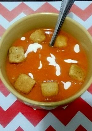 Una foto de Crema de tomate (Horno de microondas)