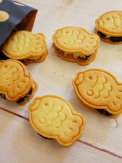 大人味「蘭姆酒葡萄夾心餅乾」濃郁甘醇氣息 的食譜成品照片