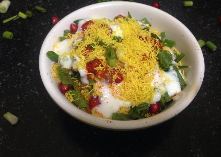 Recipe of Perfect Dahi moong-papadi chaat