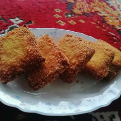 A picture of Bread box patties.