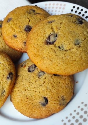 A picture of Chocolate-chip cookies.