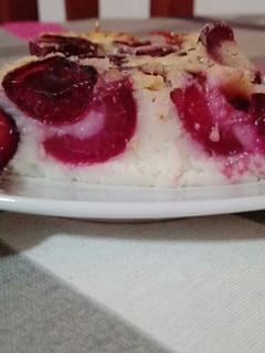 Una foto de Clafoutis de cerezas