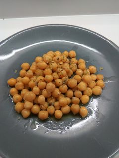 Una foto de Garbanzos con aroma oriental