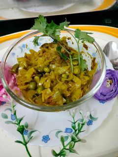 मटर, पत्ता गोभी की मसाला सब्जी रेसिपी मुख्य फोटो