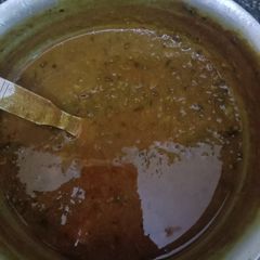 A picture of Dal fry.