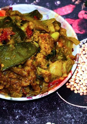 কপির ডাটা চচ্চড়ি (kopir data chorchori recipe in Bengali) রেসিপির প্রধান ছবি
